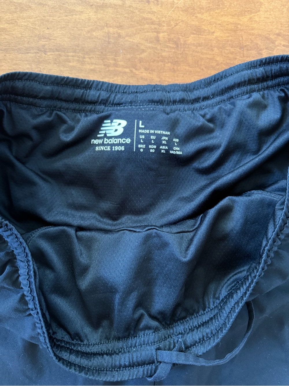 New Balance Black Shorts Running Shorts with Liner and Gel pockets size large - Picture 4 of 7